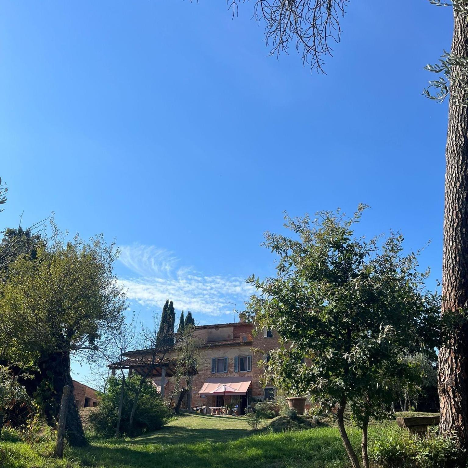 Casa Ezio Marchi Bed & Breakfast Bettolle Exterior photo